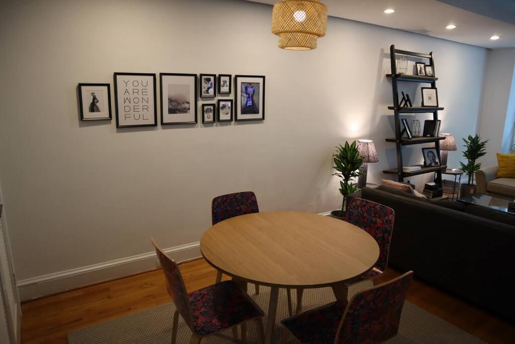 3-Bedroom House With Cute Patio Explore Dc On Foot Washington Extérieur photo